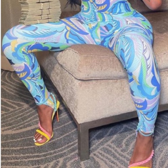 FINE CHINA! - Picture 6 of 8